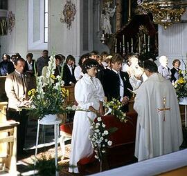 Axams, Pfarrkirche: Hochzeit