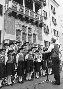 Innsbruck-Goldenes Dachl: AKM-Altstadtfest