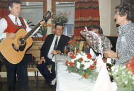 Innsbruck-Gasthof Engel-Ständchen zum 80. Geburtstag