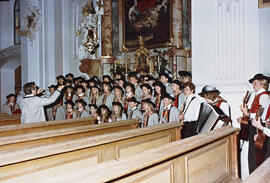 Pfarrkirche Axams: Taufe Saurer Markus