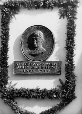 Gedenktafelenthüllung am Geburtshaus von Albin Egger Lienz