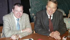 BH Johannes Tratter und Bgm. Josef Astner 5.12.2000