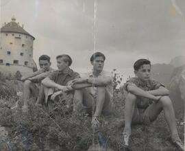 Vier Burschen auf Festung Kufstein mit Seiler Fred