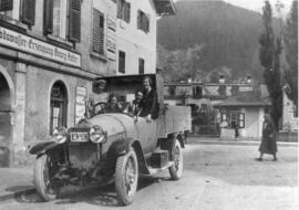 Kufstein Auto vor Sodawassererzeugung Georg Anker jetzt Inntalcenter um 1920