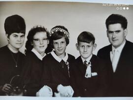 Firmung Prosch Karin und Edmund sowie Christl Kapfinger mit Maria und Michael Kapfinger 1966