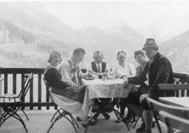 Beim Pfandl Kaisertal auf Terrasse 1929
