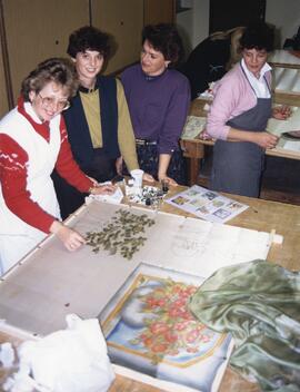 Erwachsenenschule Ebbs Seidenmalereikurs März 1990