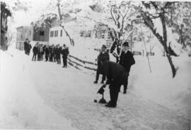 Eisstock Schießen beim Großpointer um 1935