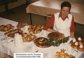 Erwachsenenschule Ebbs Osterbackkurs mit Frau Prantner 1984