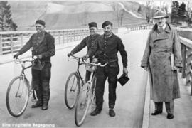 NS Zeit Ansichtskarte drei Kaminkehrer mit Fahrrad und Adolf Hitler