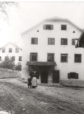 Hoheneggerhaus, Salzstraße 5