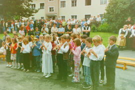 Einweihung der umgebauten Volksschule