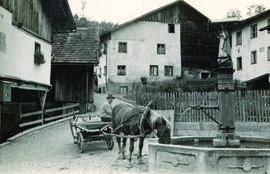 Am Dorfbrunnen