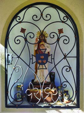 Kriegerdenkmal Liene Boude