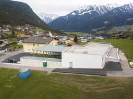 Bauten und Strassen