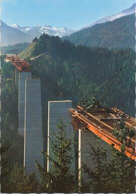Bau der Europabrücke zwischen 1959 und 1963 - Länge: 815m, Höhe 190m