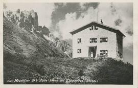 Elfer Hütte (2080m) mit Elferspitze