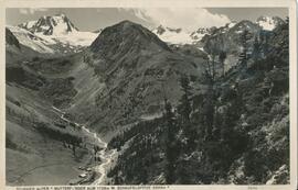 Stubaier Alpen mit Mutterbergeralm 1728 m und Schaufelspitze 3333 m