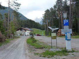 Parkplatz Arzkasten 2012-05-13_1 JMF