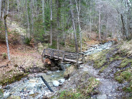 Brücke Aschland Marienbergbach 2014-04-13JMF