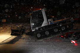 Pistenraupe Prinoth Husky 2012-12-07 JMF
