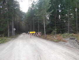 Arzkastenweg-Parkplatz_2019-11-12JMF