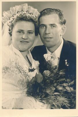 Elsa (1. Ehefrau) und Rappold Walter geb. 1933 ?