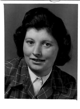 Passfoto einer jungen Frau