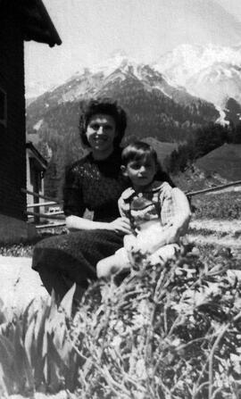 Gotta oder Tante mit Patenkind