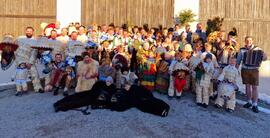 Auftritt der Brauchtumsgruppe in Aldrans, Gruppenbild