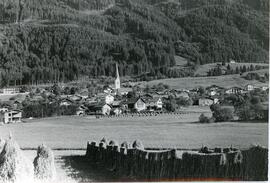 Rinn Kirchgasse vom Bichl-Kreuz aus gesehen