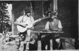 Die Hopfner Buam auf der Rinner Alm