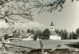 Kiche und Gasthaus Judenstein mit neuem Zubau