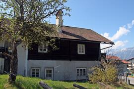 Erlacherhaus an der Hauptstraße