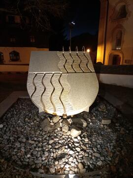 Gemeindewappen am Kirchplatz