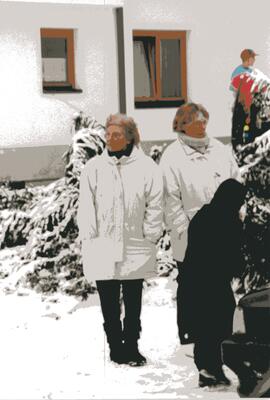 Zuschauer beim &quot;Er und Sie&quot;- Rodeln