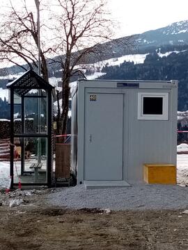 Personal- Container beim Buswendeplatz