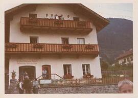 Telfes  Haus Resch gegenüber Bahnhof