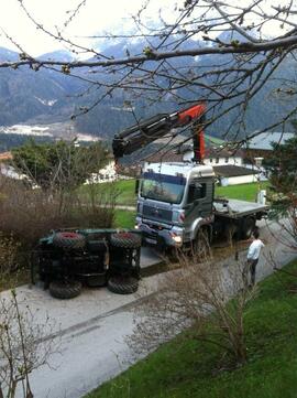 2013-04-21-Fahrzeugbergung Lange Gasse Telfes (2)