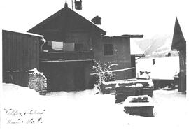 Dorf Haus Nr. 8 &quot;Rott&quot; mit Dorfbrunnen