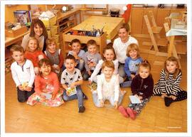 Kindergarten-Jahresfoto Permoser Marlies und Maurberger Michaela