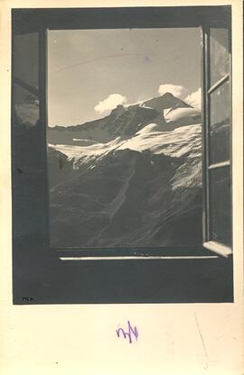 Blick aus dem Fenster am Tuxerjochhaus