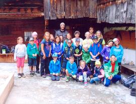 Kinderkurs des Naturparkes im Sommer - Besuch der Tuxer Mühle und des Mehlerhauses