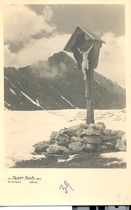 Am Tuxer Joch 2313 m; mit Hornspitze