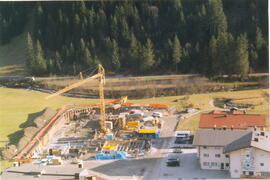 Bau - Wohnbau JUNS IV am 11. November 2003