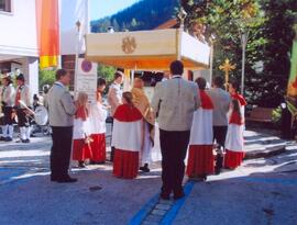 Rosenkranzsonntag - Prozession und Erntedank