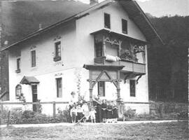 794a, Haus Kajetan Hotter,  Baumeister,  später Restaurant Corso,  Maria u Karl Biasorie