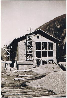347 Schulhausbau in Mayrhofen