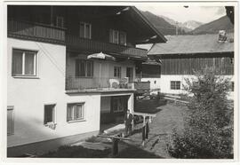 779 Niesler, Dorf Haus