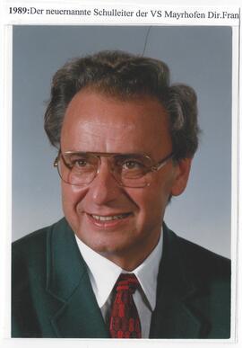 Franz Sauer der 1989 neu ernannte Direktor der Volksschule Mayrhofen